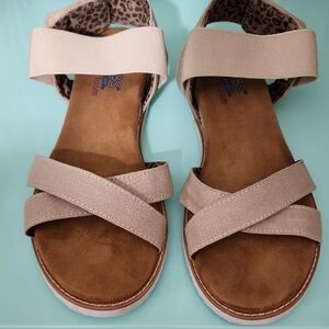 BOBS from Skechers Desert Kiss - Secret Picnic sandal W Memory Foam